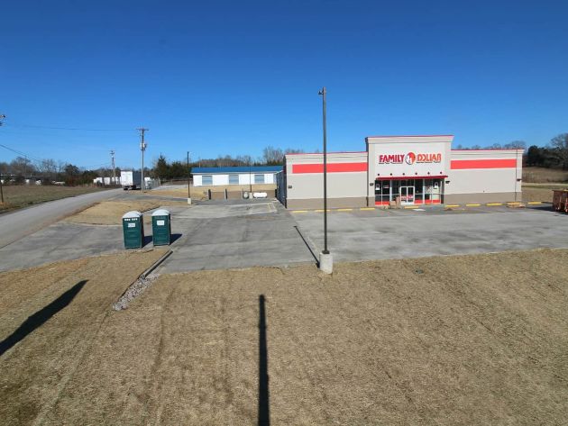 family dollar building on incomplete lot